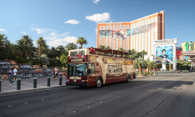 Big Bus Las Vegas Hop-On, Hop-Off + STRAT Observation Deck Ticket